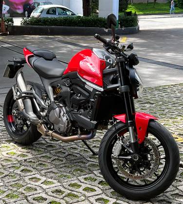 DUCATI MONSTER 937 